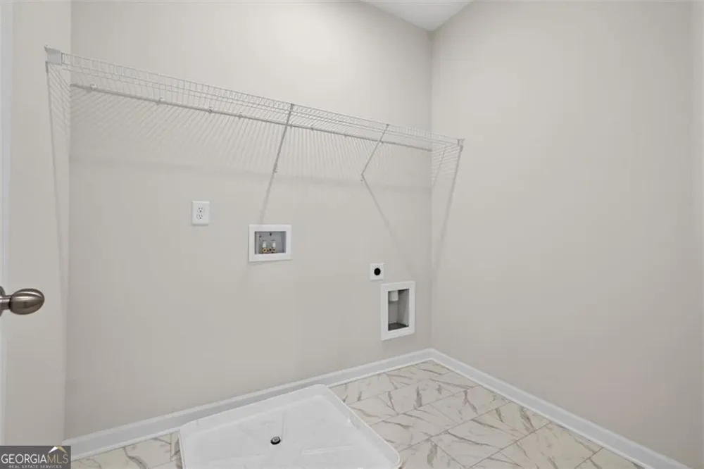 32 Jacobs Farm LN Lawrenceville, GA 30045
