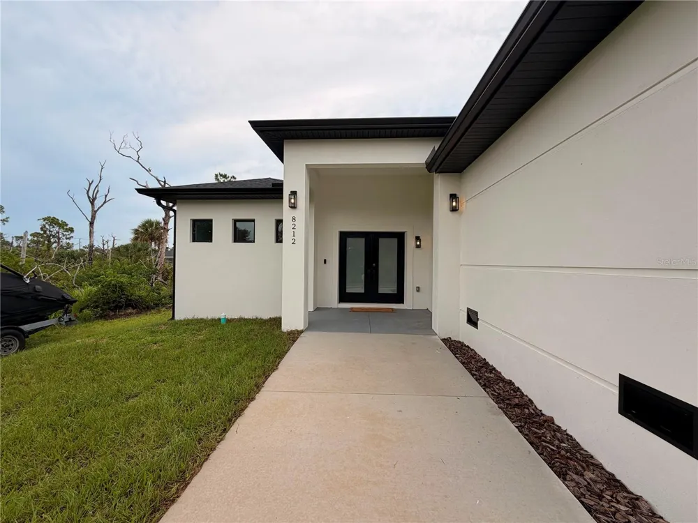 8212 LEAFY WAY Port Charlotte, FL 33981