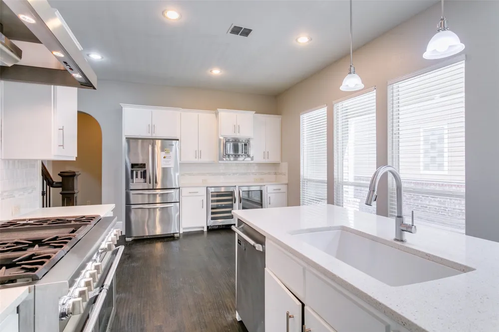 766 E Main Street Coppell, TX 75019