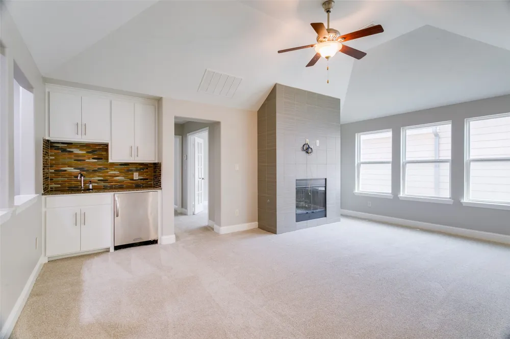 766 E Main Street Coppell, TX 75019