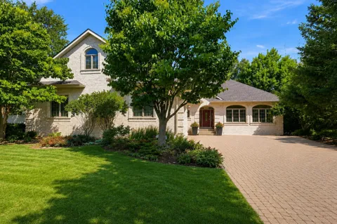 1084 Parkview Lane