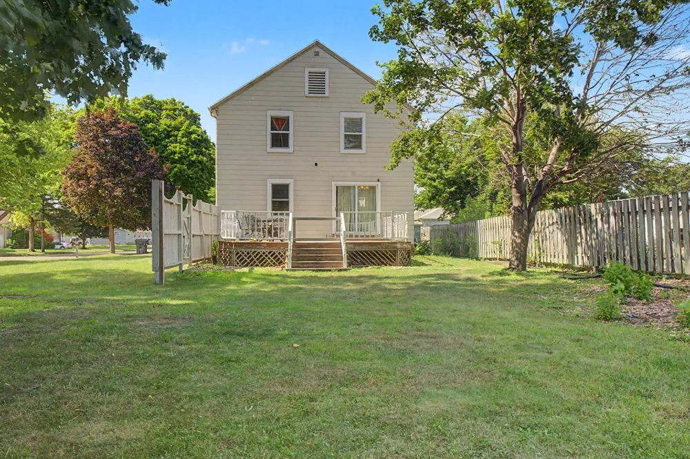 608 9th Street Worthington, MN 56187