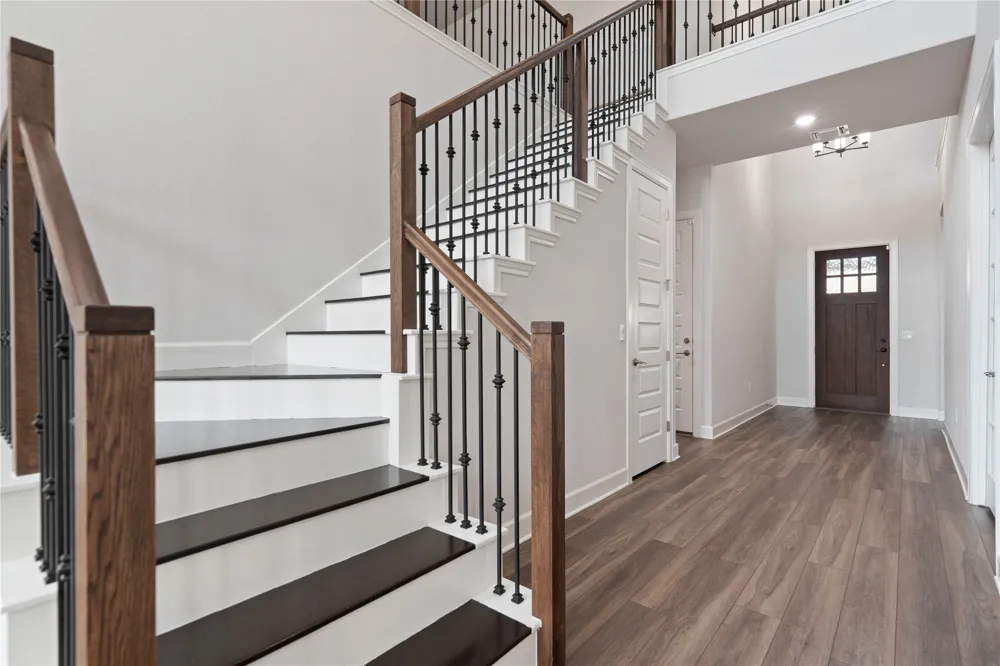 713 Coppell Court Leander, TX 78641