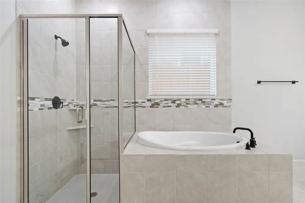 713 Coppell Court Leander, TX 78641