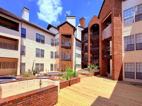 3001 Cedar Street #114