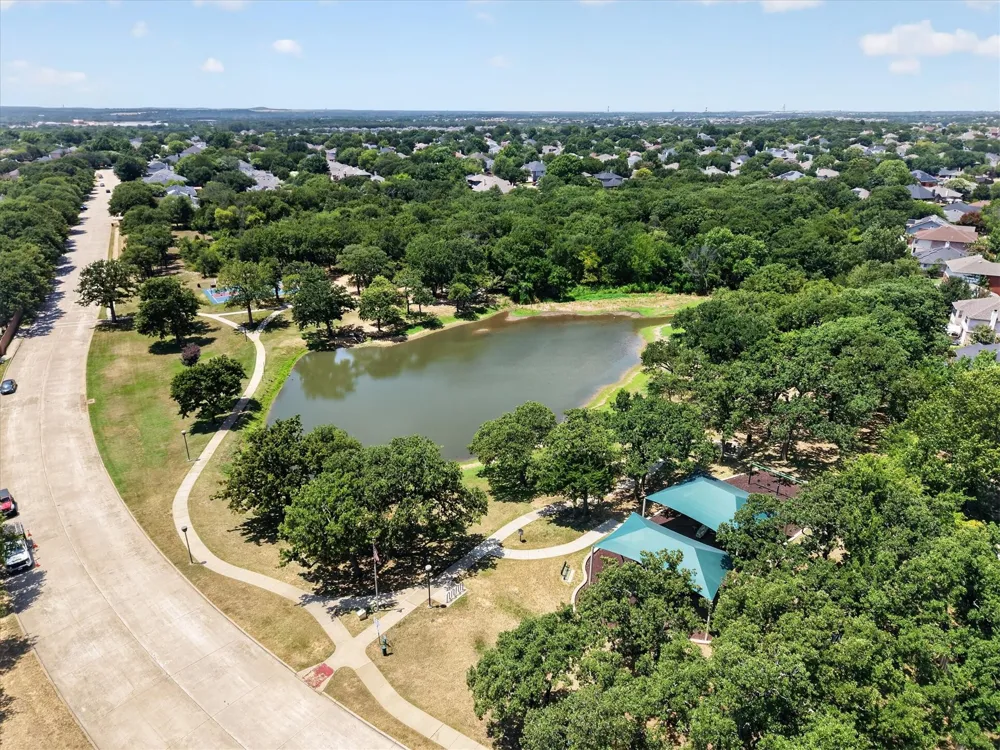 1716 Redwood Drive Corinth, TX 76210