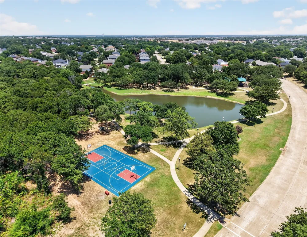1716 Redwood Drive Corinth, TX 76210