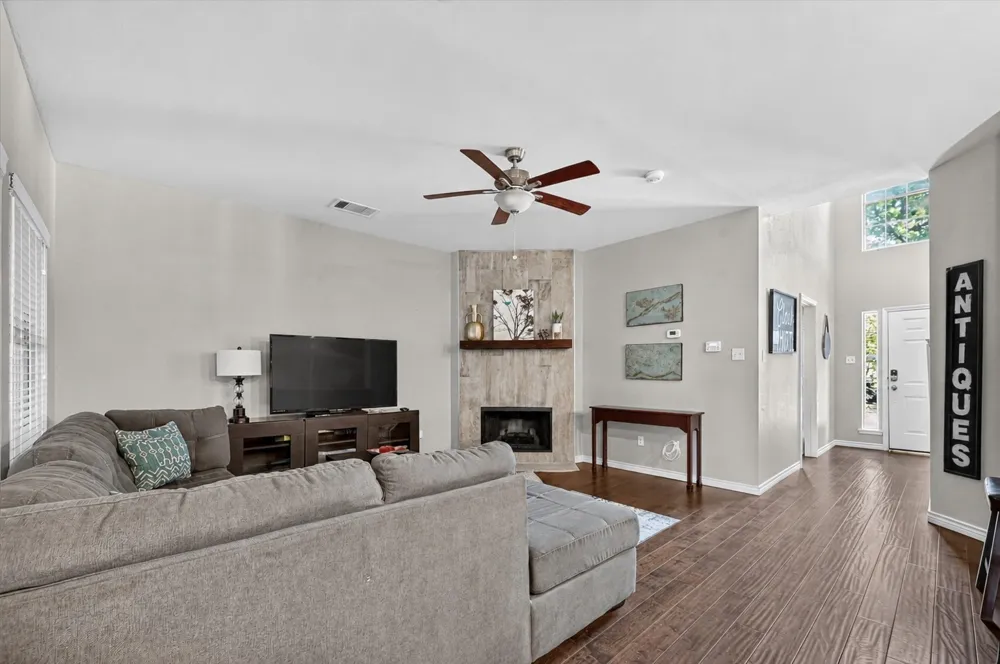 1716 Redwood Drive Corinth, TX 76210