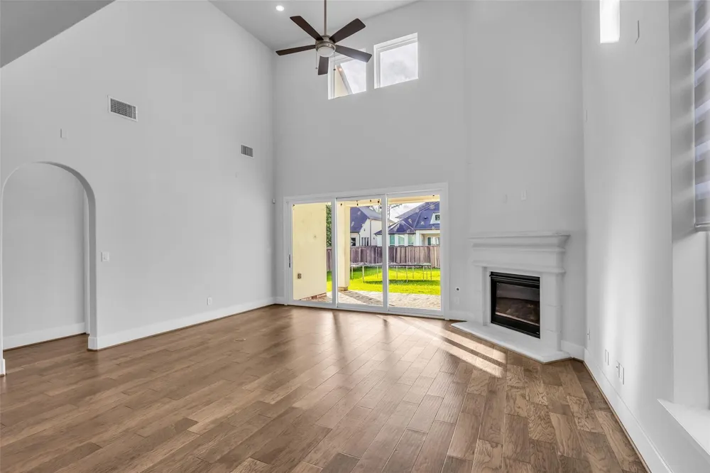 16 Clearview Terrace Place The Woodlands, TX 77375