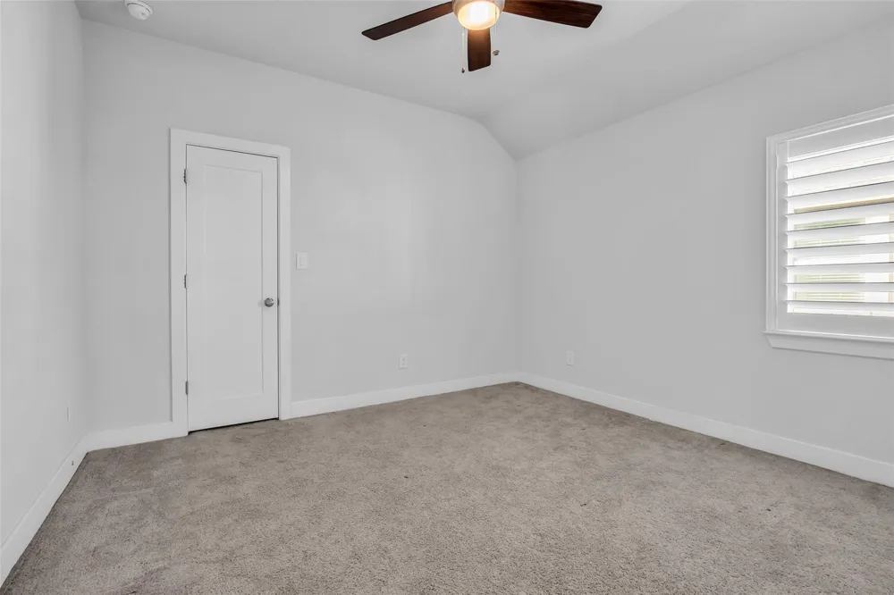 16 Clearview Terrace Place The Woodlands, TX 77375