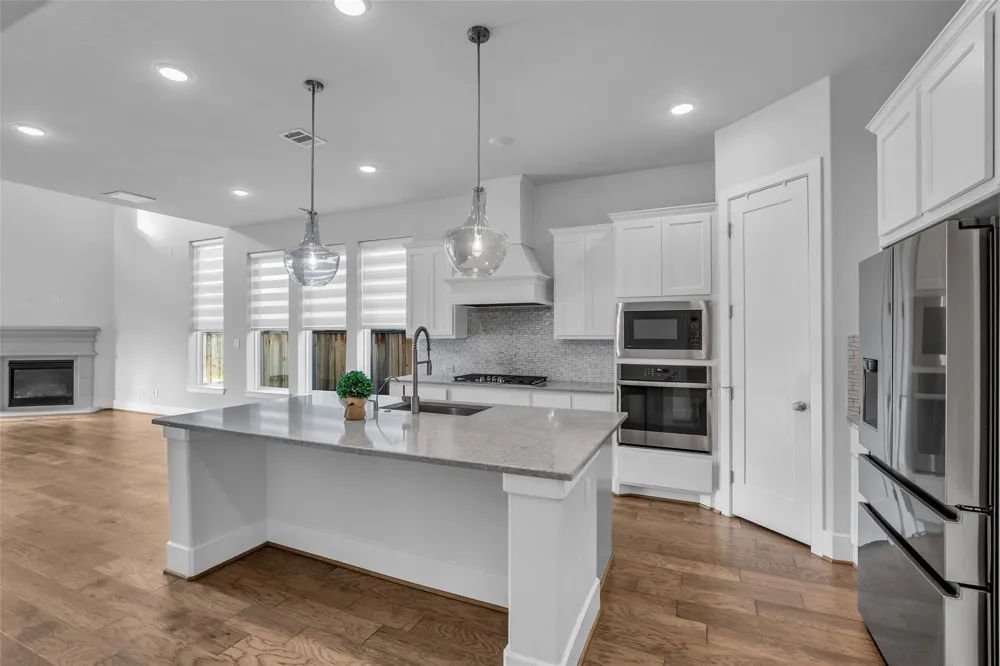 16 Clearview Terrace Place The Woodlands, TX 77375