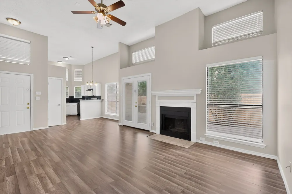 2521 Winter Oak Street Dallas, TX 75227