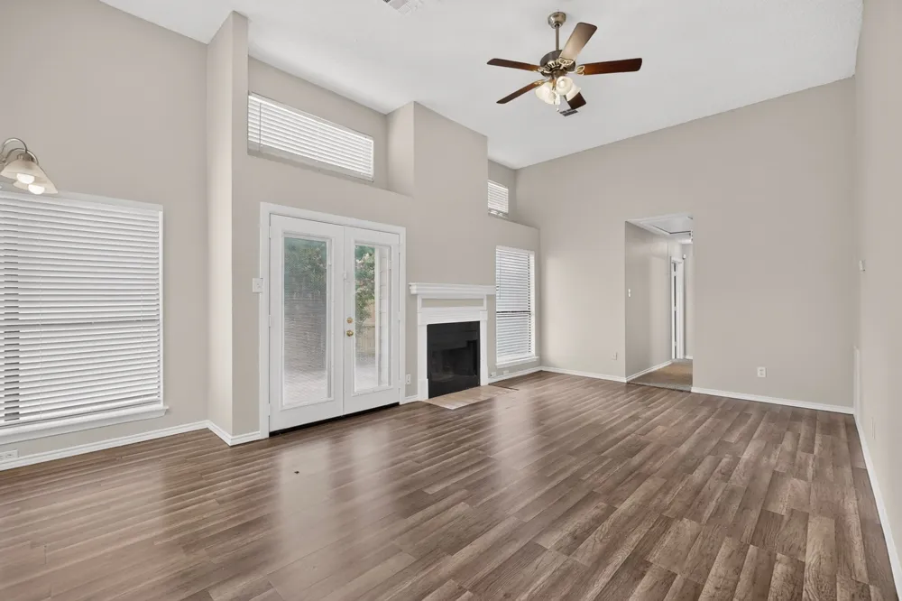 2521 Winter Oak Street Dallas, TX 75227