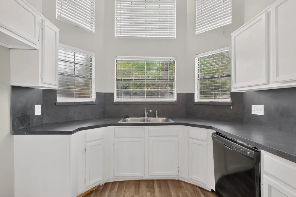 2521 Winter Oak Street Dallas, TX 75227