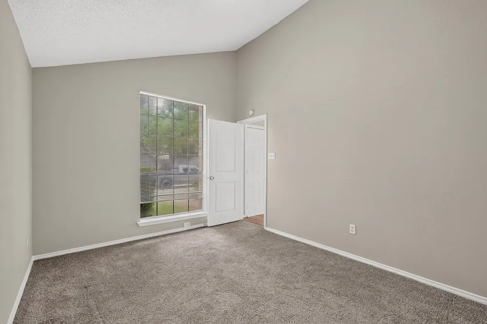 2521 Winter Oak Street Dallas, TX 75227