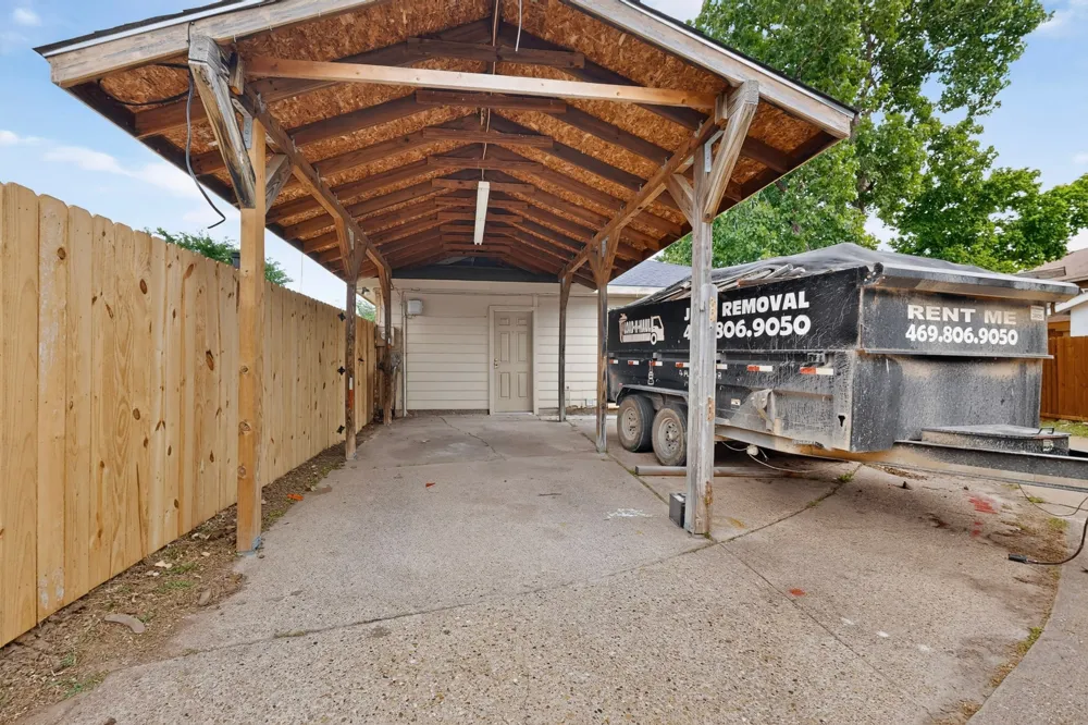 2521 Winter Oak Street Dallas, TX 75227