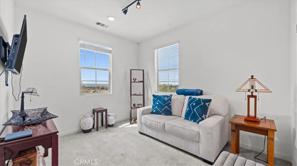805 Cranberry Way Upland, CA 91786