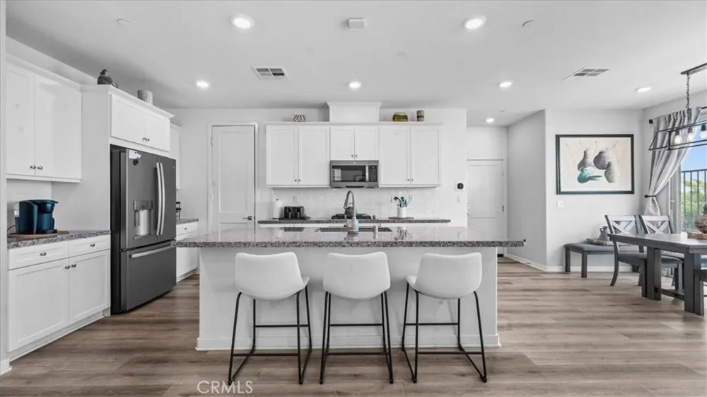805 Cranberry Way Upland, CA 91786