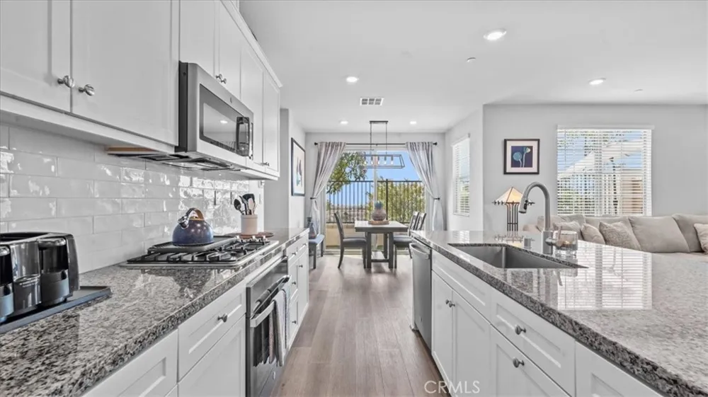 805 Cranberry Way Upland, CA 91786