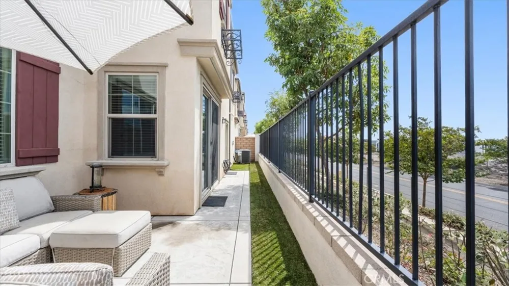 805 Cranberry Way Upland, CA 91786