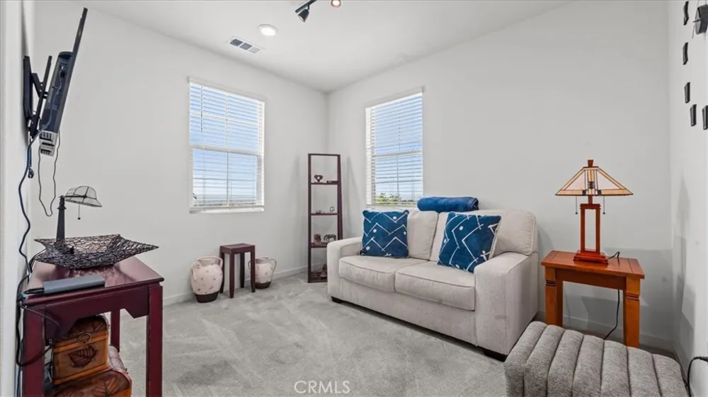 805 Cranberry Way Upland, CA 91786