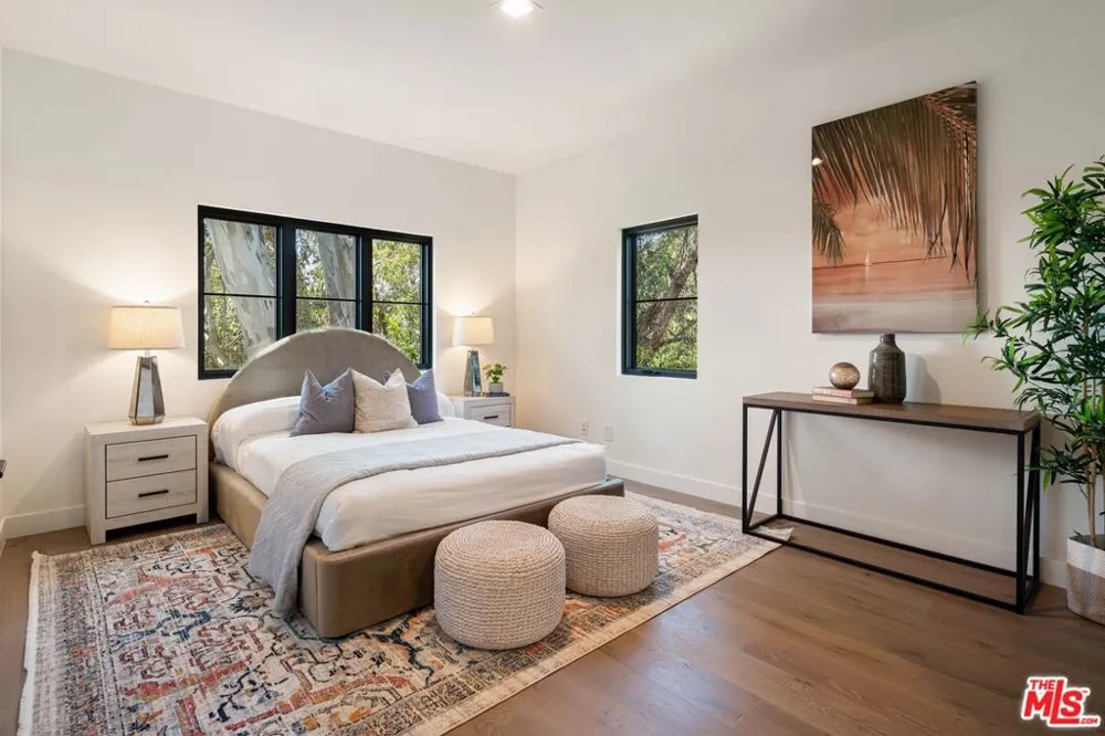 8171 Tianna Road Los Angeles, CA 90046