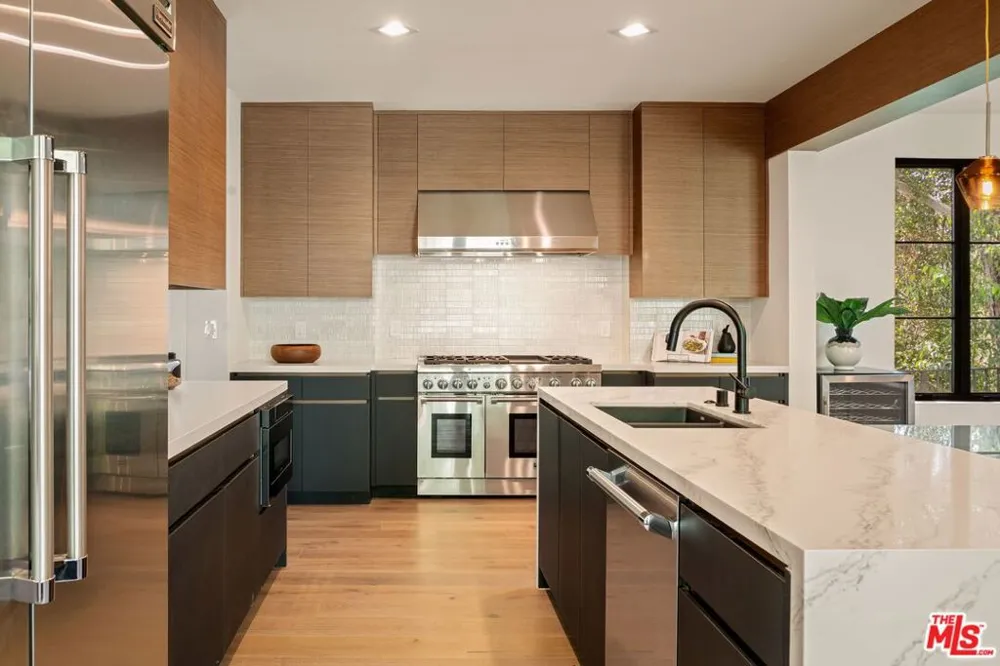 8171 Tianna Road Los Angeles, CA 90046