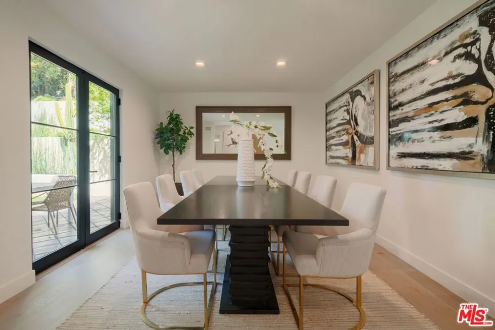 8171 Tianna Road Los Angeles, CA 90046