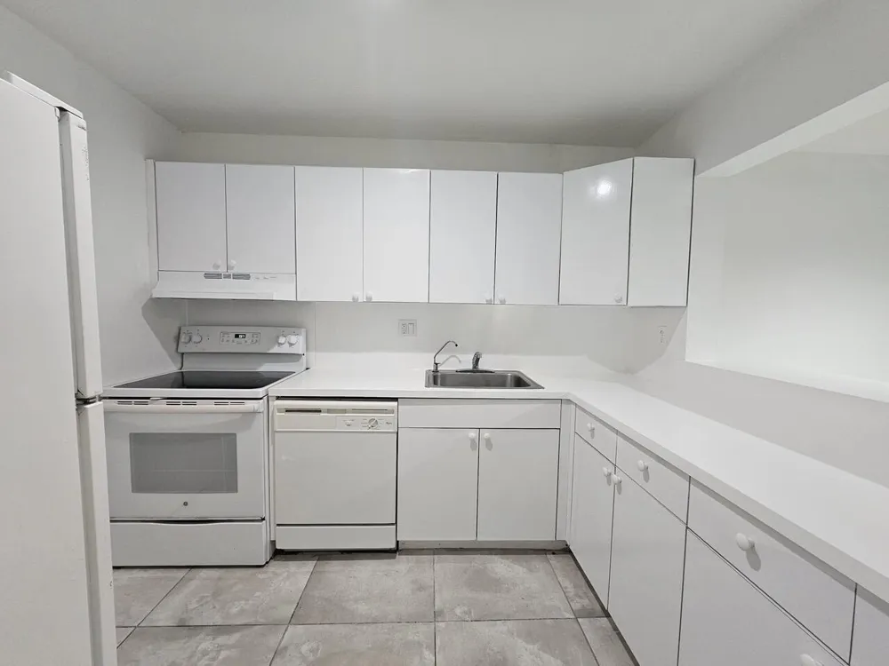 8000 S Colony Circle #302 Tamarac, FL 33321