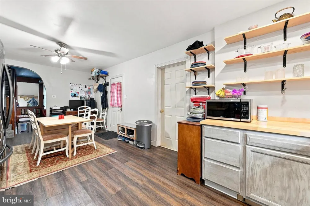 30 WALNUT STREET Mohnton, PA 19540