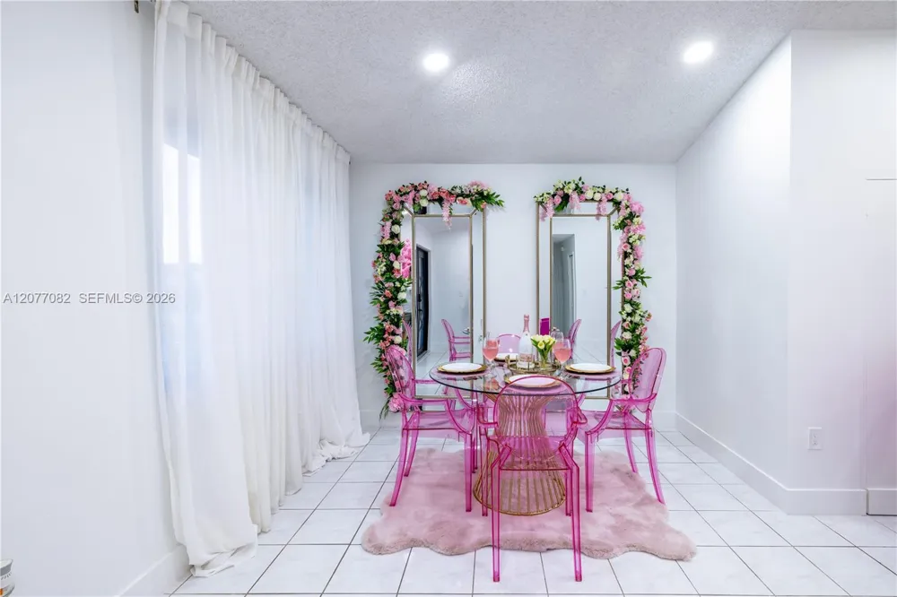 13540 SW 180th Ter Miami, FL 33177