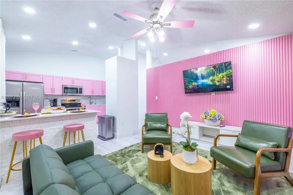 13540 SW 180th Ter Miami, FL 33177