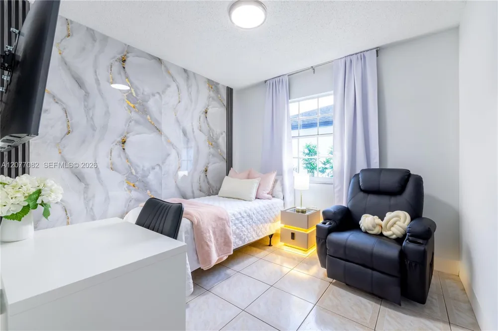 13540 SW 180th Ter Miami, FL 33177