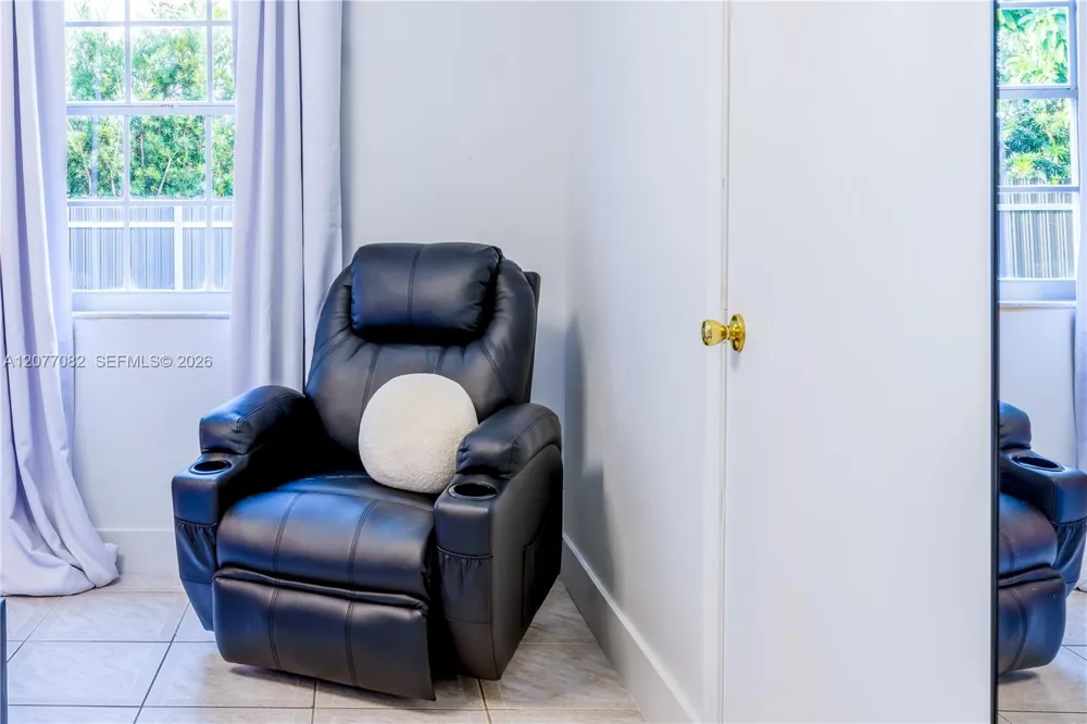 13540 SW 180th Ter Miami, FL 33177