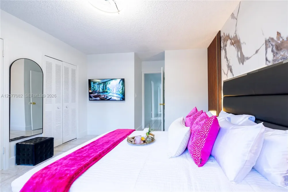 13540 SW 180th Ter Miami, FL 33177