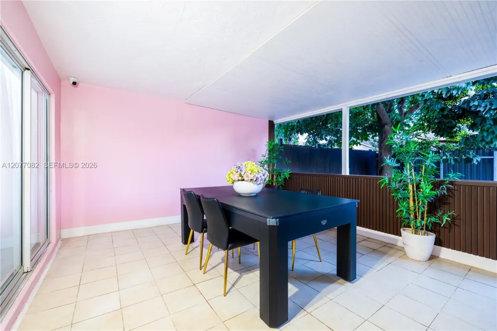 13540 SW 180th Ter Miami, FL 33177