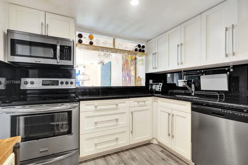 18707 NE 14th Ave #522 Miami, FL 33179