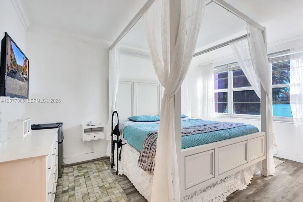 18707 NE 14th Ave #522 Miami, FL 33179