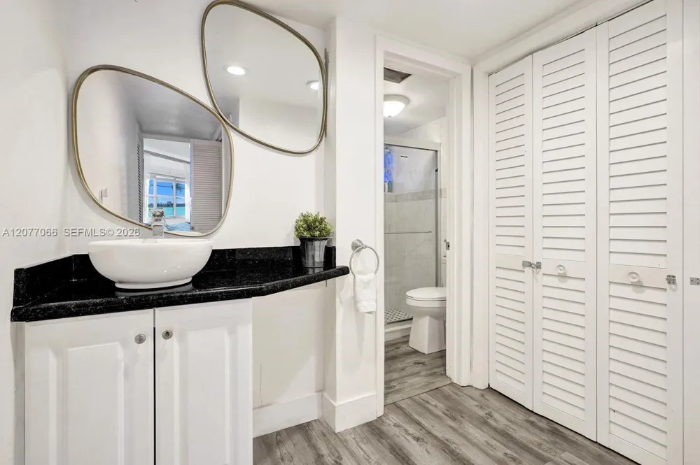 18707 NE 14th Ave #522 Miami, FL 33179