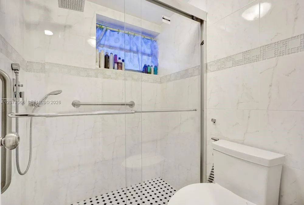 18707 NE 14th Ave #522 Miami, FL 33179