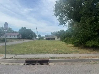 801 E 14th Street Pawhuska, OK 74056