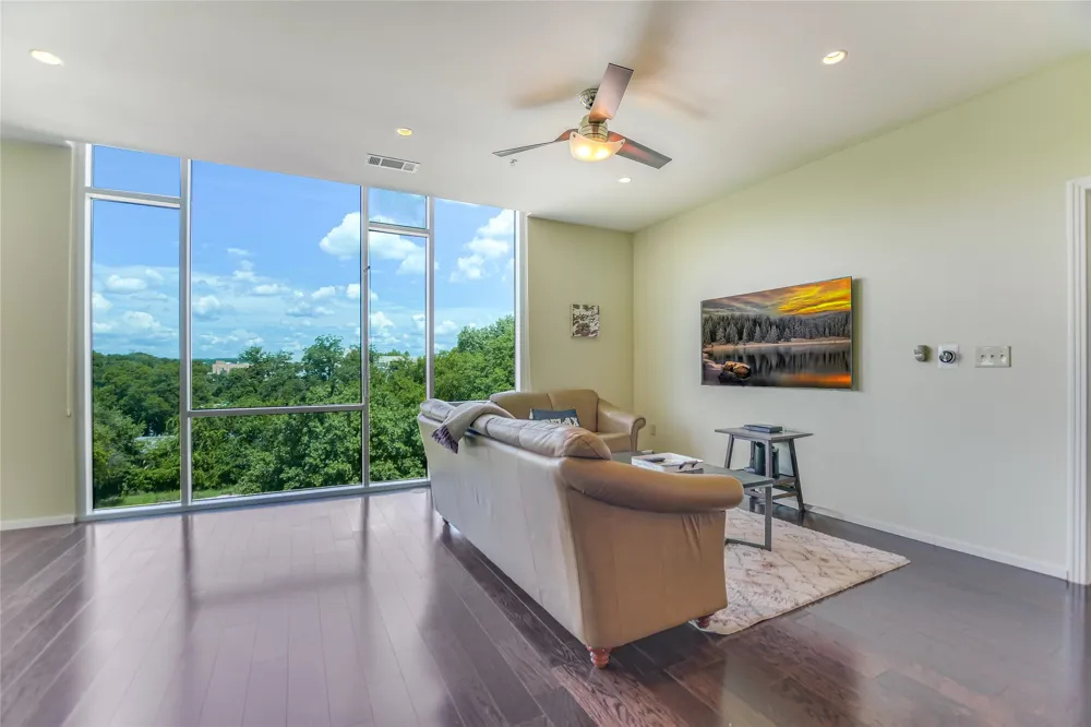 1600 Barton Springs Road #3504 Austin, TX 78704