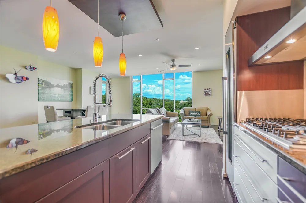 1600 Barton Springs Road #3504 Austin, TX 78704