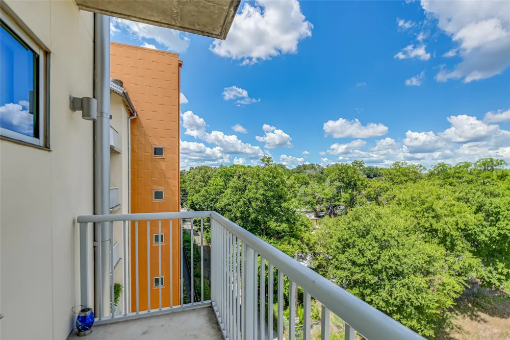 1600 Barton Springs Road #3504 Austin, TX 78704