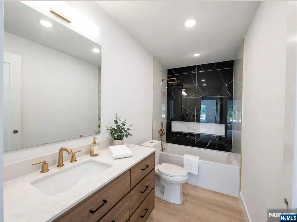 1620 Raritan Road Scotch Plains, NJ 07076