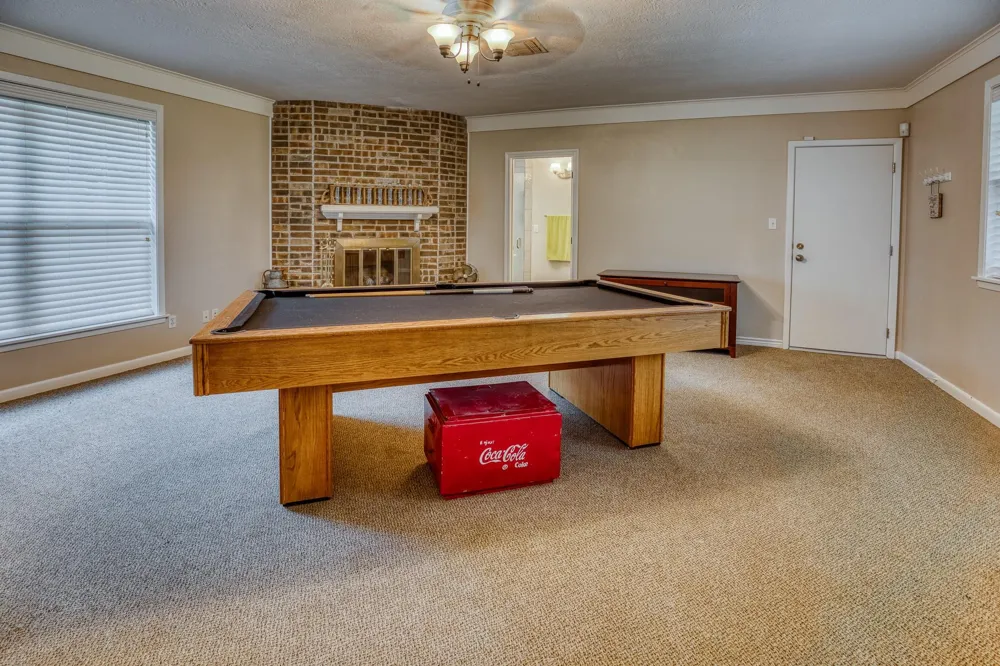 528 E Us Highway 290 Highway Carmine, TX 78932
