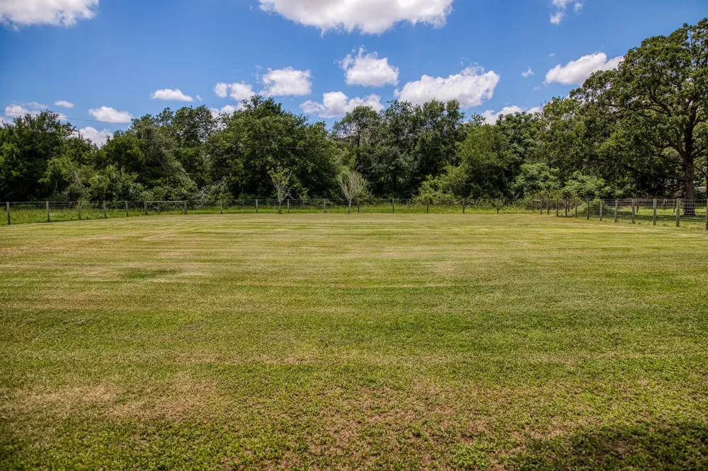 528 E Us Highway 290 Highway Carmine, TX 78932