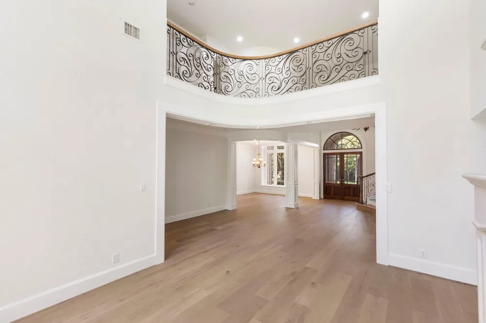 39 W Bracebridge Circle The Woodlands, TX 77382