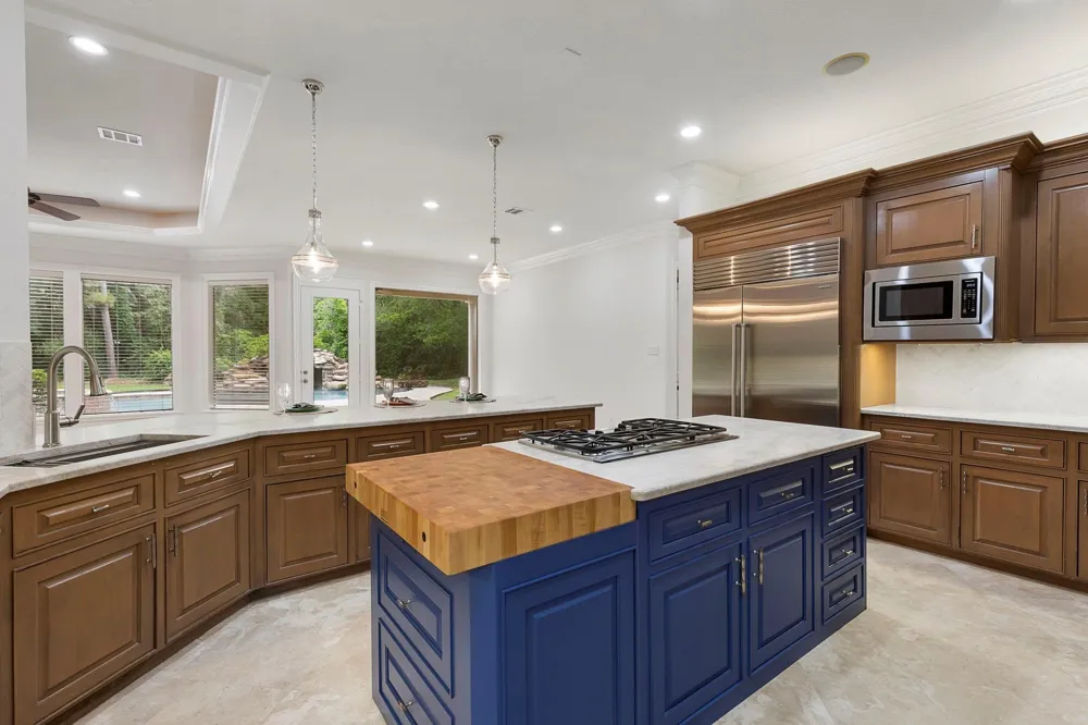 39 W Bracebridge Circle The Woodlands, TX 77382