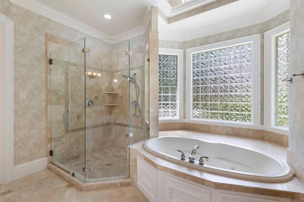 39 W Bracebridge Circle The Woodlands, TX 77382